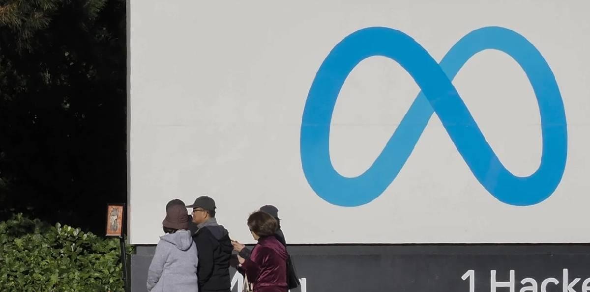 Millones de cuentas bloqueadas y multas: cómo Australia prohíbe las redes a menores