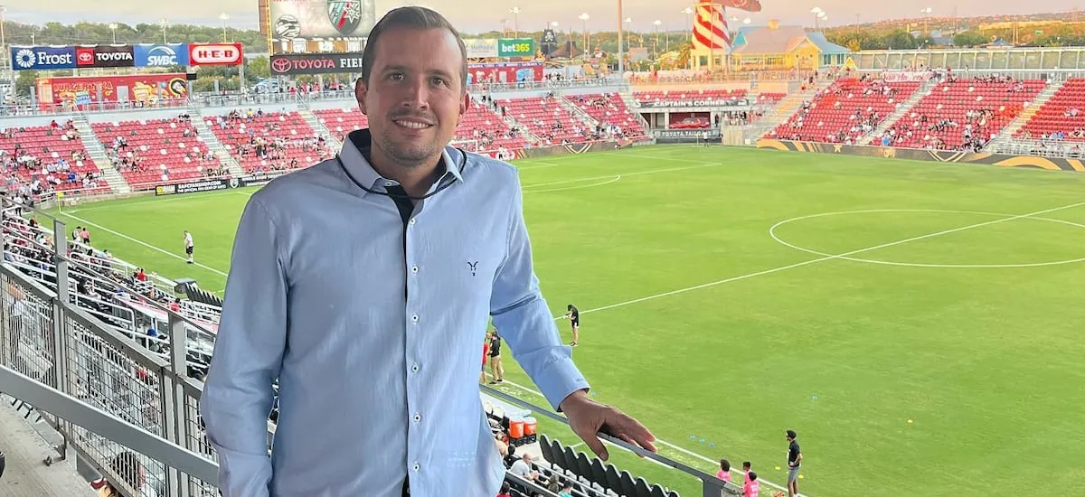 Llega desde la selección de Serbia: la UC anuncia a Francisco Pérez Lázaro como su nuevo gerente deportivo
