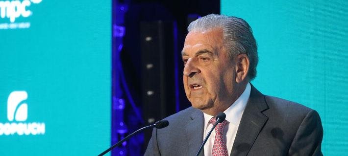 Expresidente Frei vota y llama al diálogo en el mundo político: "Si estamos todo el día peleándonos, no vamos a progresar"