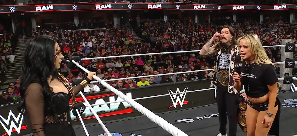 Liv Morgan insulta a Stephanie Vaquer en español y abre camino a Wrestlemania