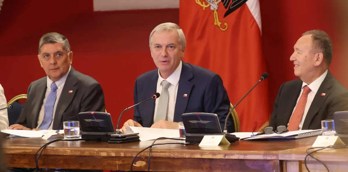 Gobierno inicia planificación de su "segunda fase"