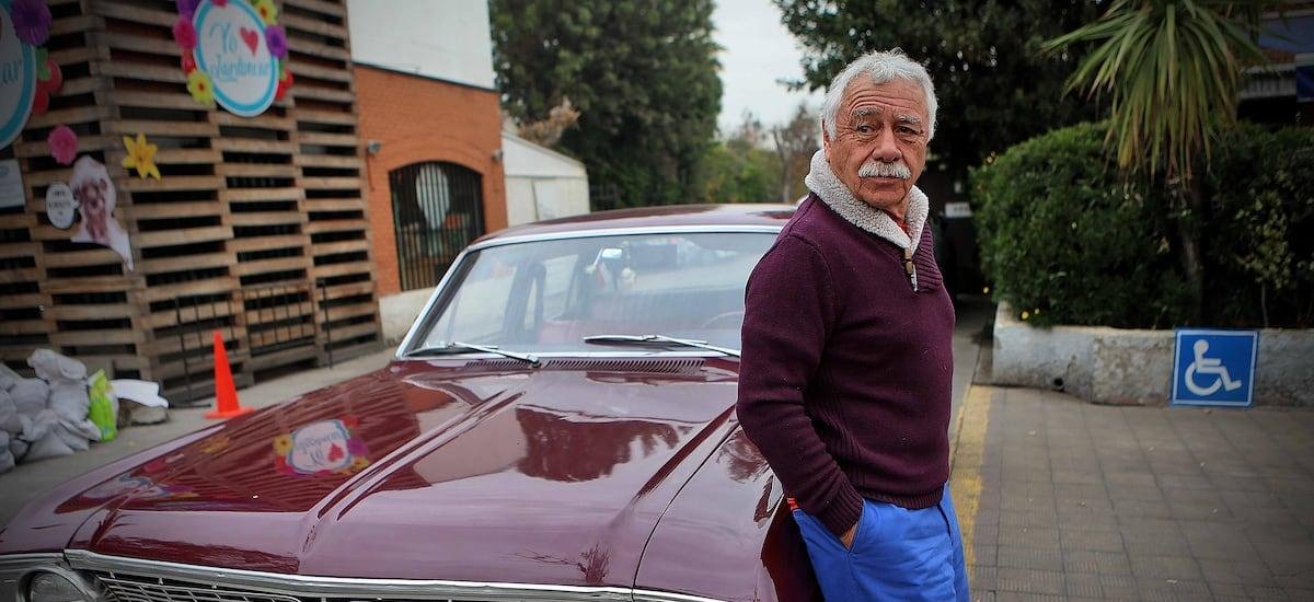 La aguda crítica de Carlos Caszely al fallido plan de Fernando Ortiz en el Superclásico entre Colo Colo y la U