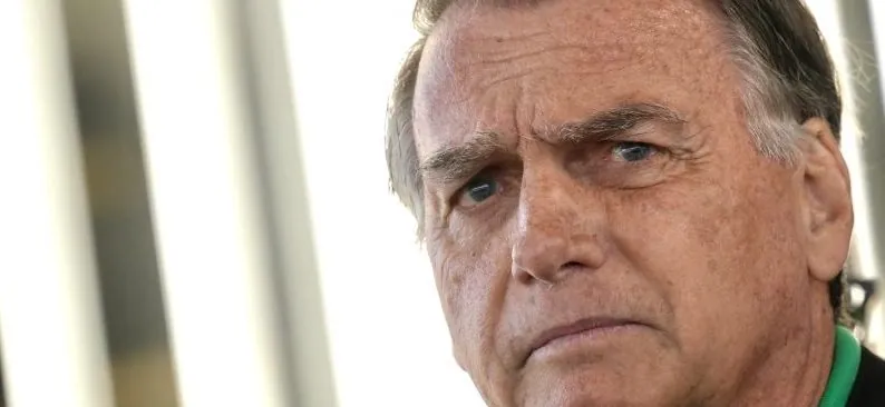 Jair Bolsonaro permanece en la UCI tras diagnóstico de bronconeumonía bacteriana