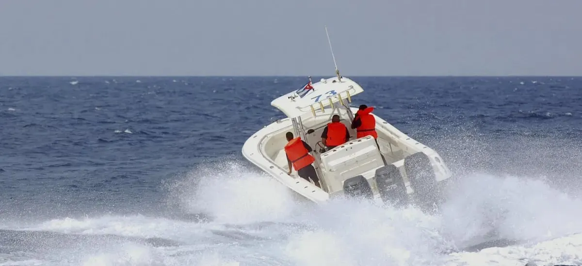 Gobierno de Cuba dice que mató a cuatro tripulantes de una lancha civil con patente estadounidense - La Tercera