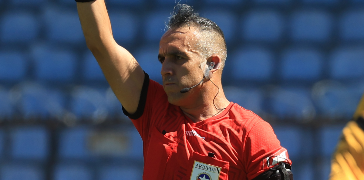Héctor Jona criticó a los futbolistas: 100 minutos para hacer un gol y nos cargan a nosotros