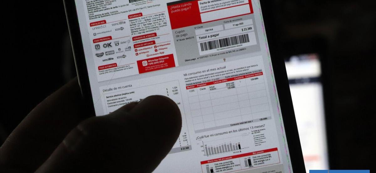 Alza en cuentas de luz desde abril enciende alerta inflacionaria y tensa debate por subsidios