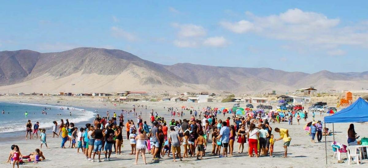Tragedia en playa de Chañaral: dos hombres mueren ahogados y un menor de edad está en riesgo vital