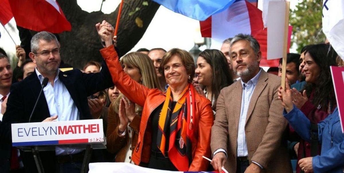 Matthei inscribe candidatura presidencial y presenta pacto "Chile Grande y Unido"