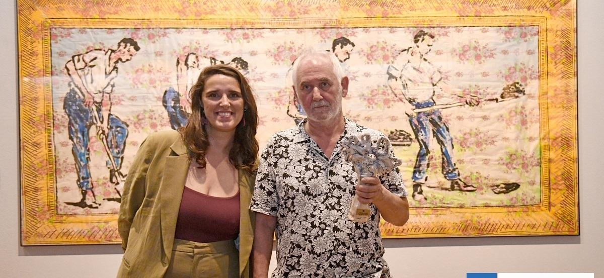 El artista visual Carlos Altamirano recibe el Premio Plagio a la Creatividad Artística 2025